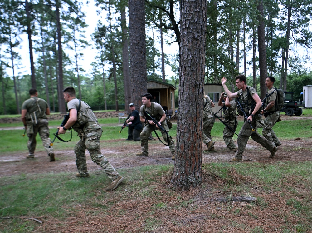 Civil Afffairs Students Take Part in Operation Sluss-Tiller Exercise