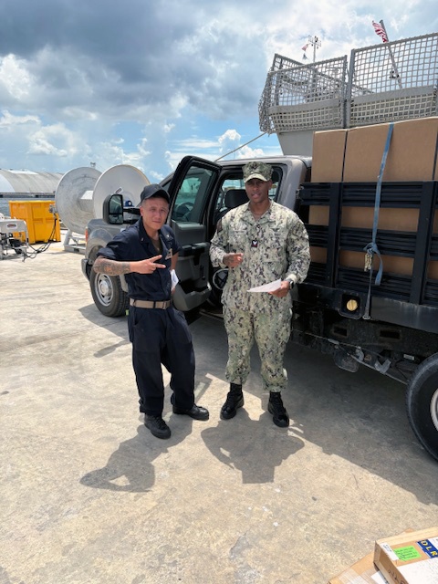 NAVSUP FLC Jacksonville LST supports USS St. Louis port visit