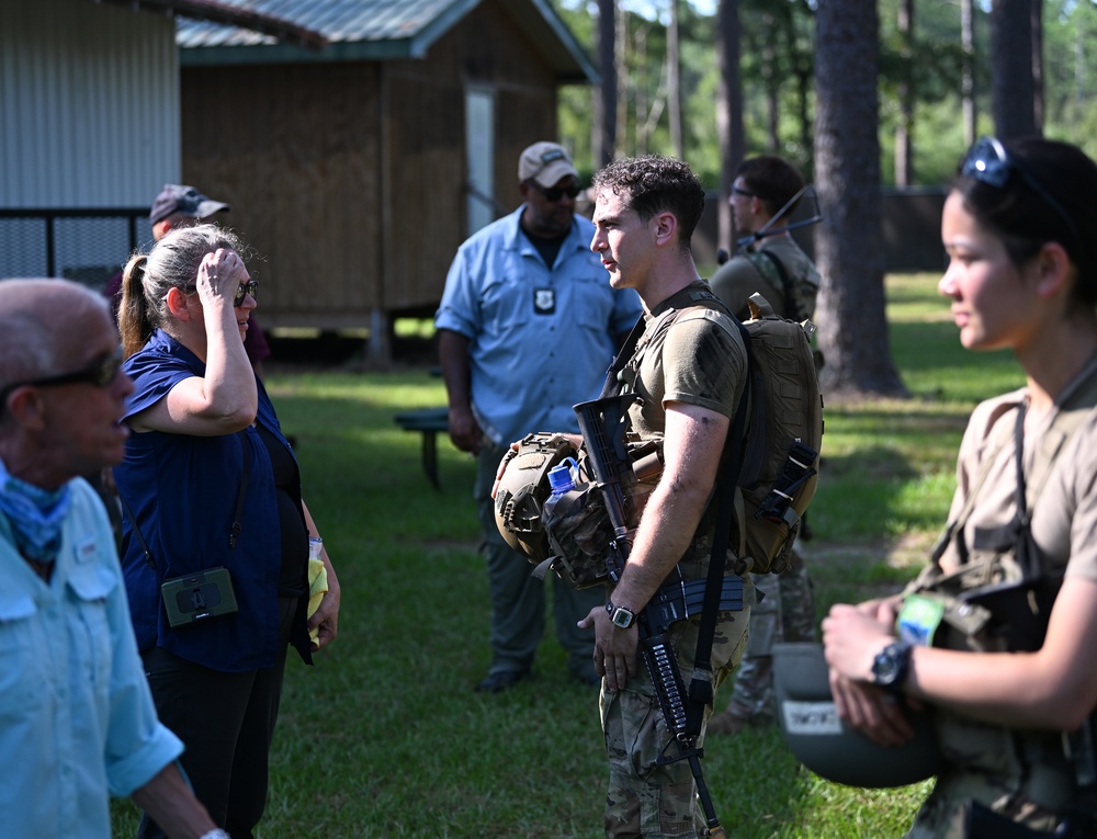 Operation Sluss-Tiller Qualifies Students