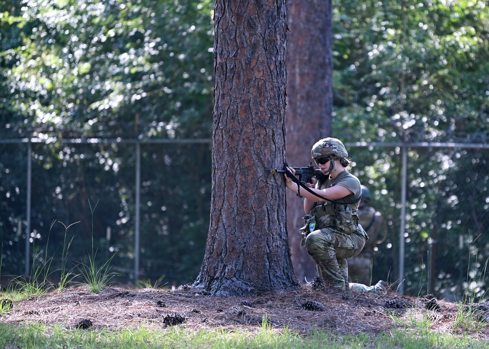 Operation Sluss-Tiller Qualifies Students