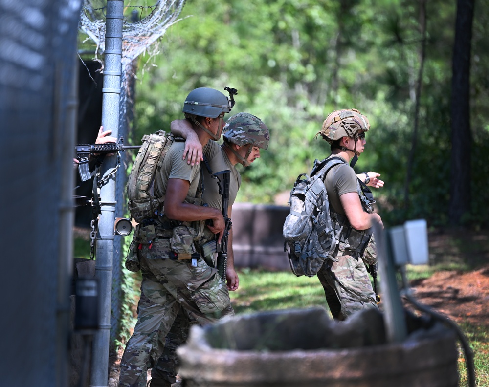 Operation Sluss-Tiller Qualifies Students