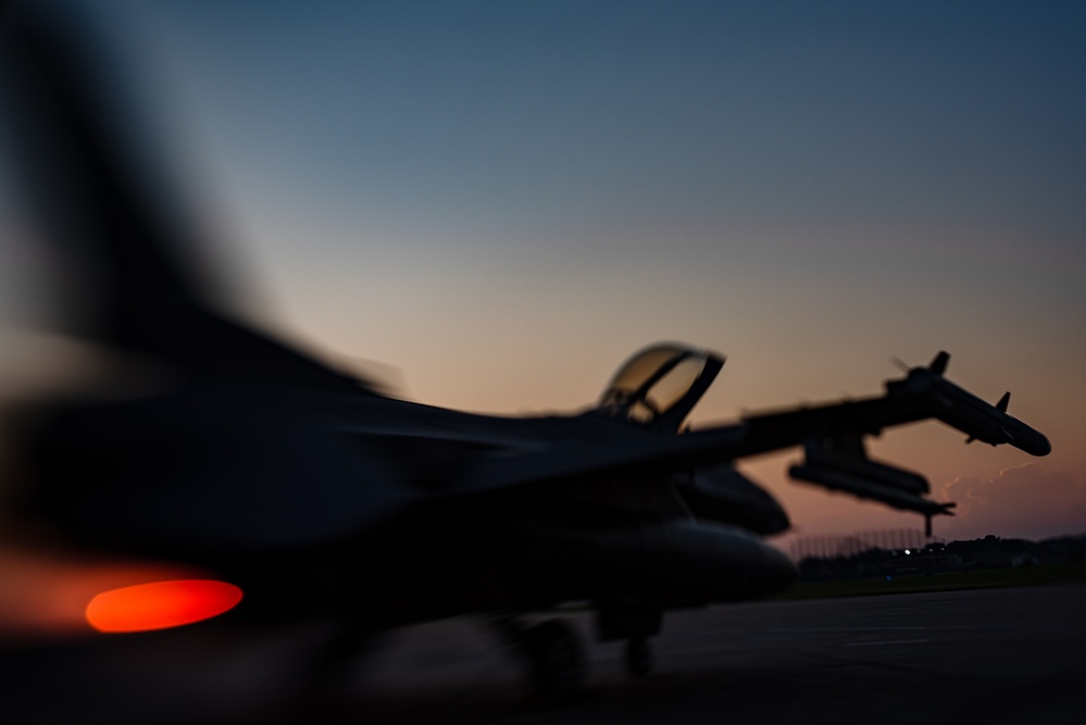 114th Fighter Wing conducts evening operations
