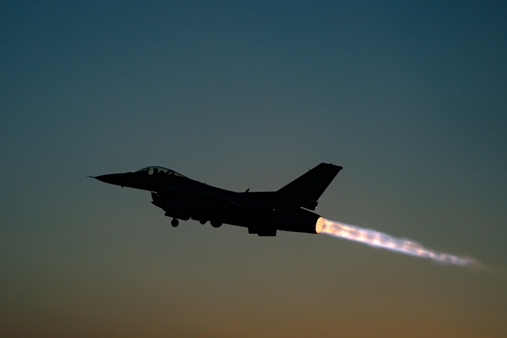 114th Fighter Wing conducts evening operations