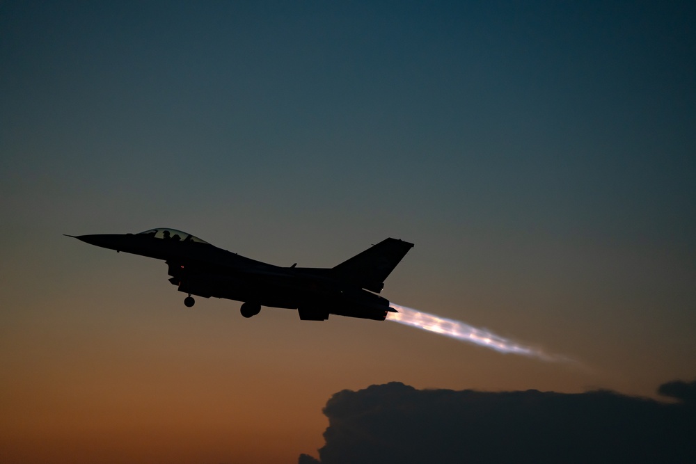 114th Fighter Wing conducts evening operations