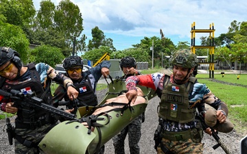 Fuerzas Comando Combined Assault 2025