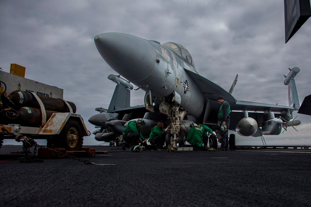 Abraham Lincoln participates in exercise Northern Edge 2025