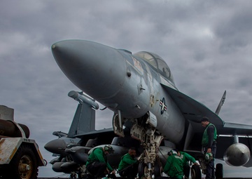 Abraham Lincoln participates in exercise Northern Edge 2025