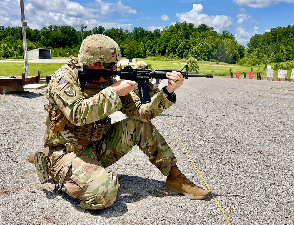 Twelve Kentucky Guardsmen earn 'Governor's Twenty'