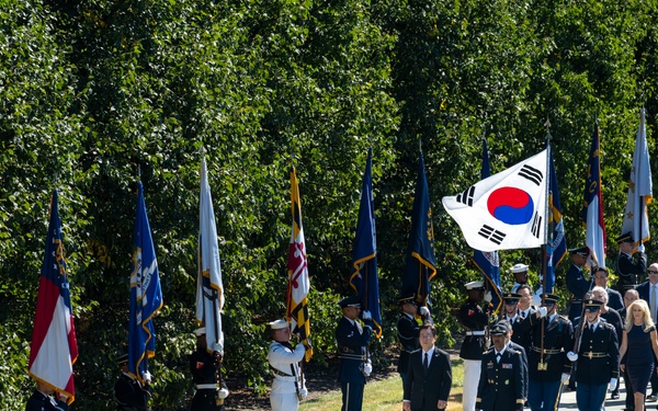 The President of the Republic of Korea Lee Jae Myung Armed Forces Full Honors Wreath-Laying Ceremony