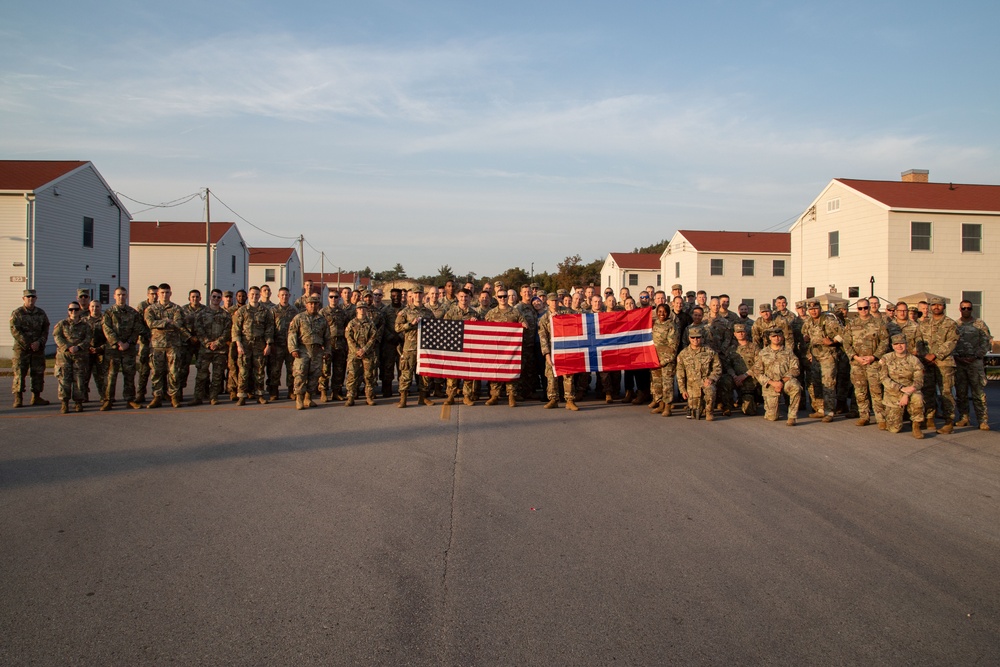 U.S. Soldiers Participate in 18.6 Mile Norwegian Ruck