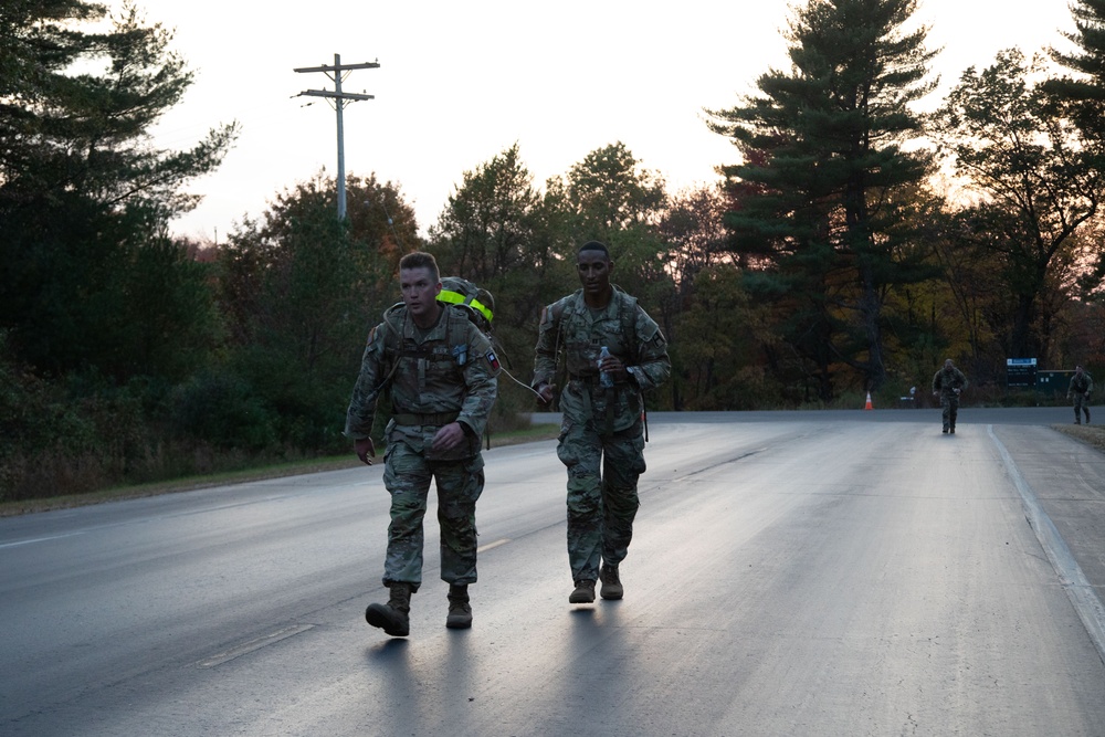DVIDS - Images - U.S. Soldiers Participate in 18.6 Mile Norwegian Ruck ...