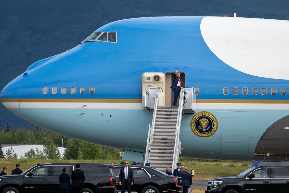 Trump, Putin meet for Alaska 2025 Summit