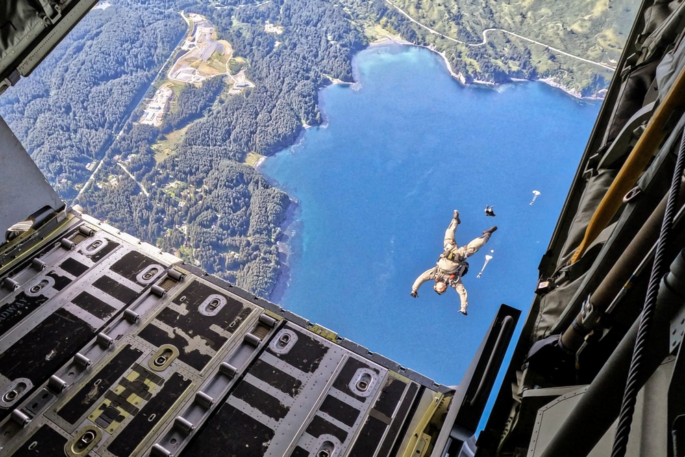 NSWG2 personnel execute a military free fall and CRRC drop during AE25
