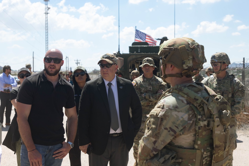 Senior advisers to the Secretary of Defense visit JTF-SB Soldiers at southern border
