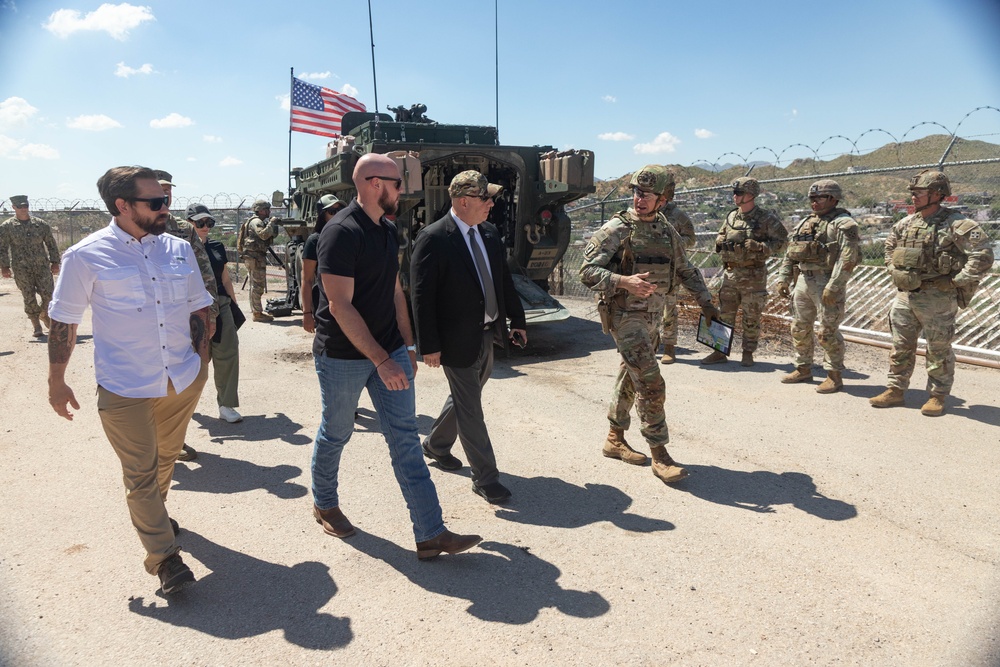 Senior advisers to the Secretary of Defense visit JTF-SB Soldiers at southern border
