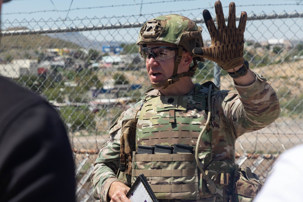Senior advisers to the Secretary of Defense visit JTF-SB Soldiers at southern border