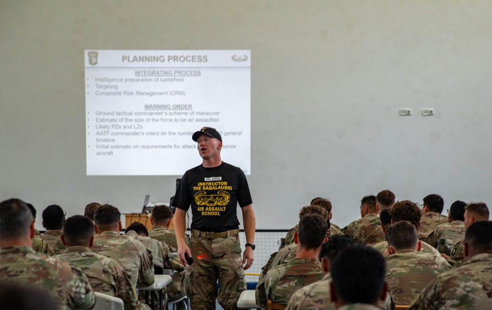 Sabalauski Air Assault School Commences on MKAB, Romania