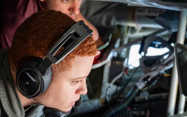 Local leaders fly on KC-135 incentive flight