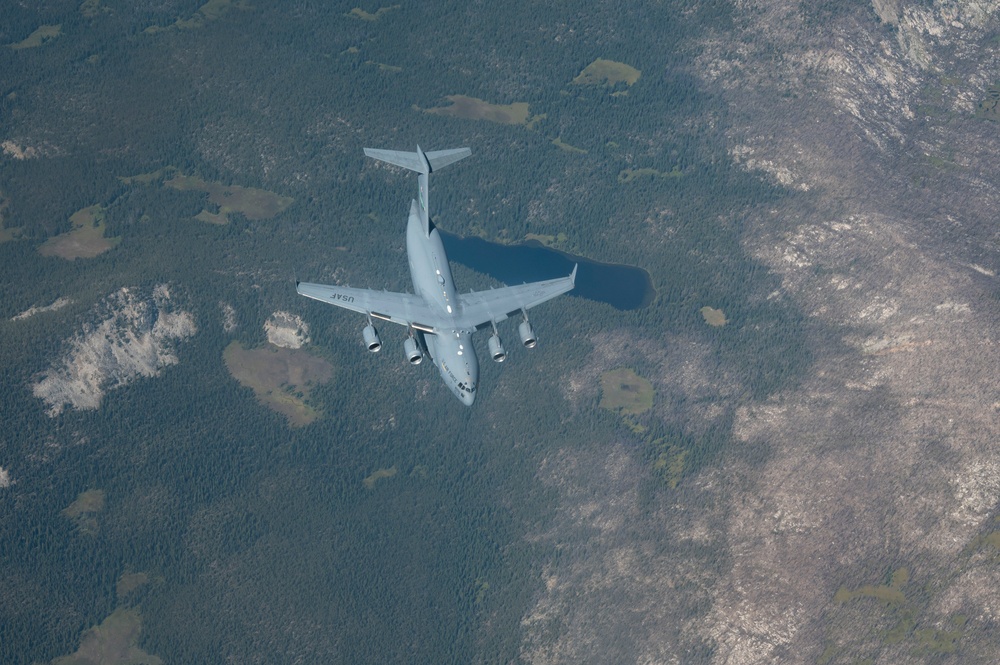 Local leaders fly on KC-135 incentive flight