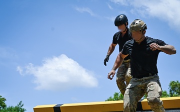 Fuerzas comando 2025 Obstacle Course