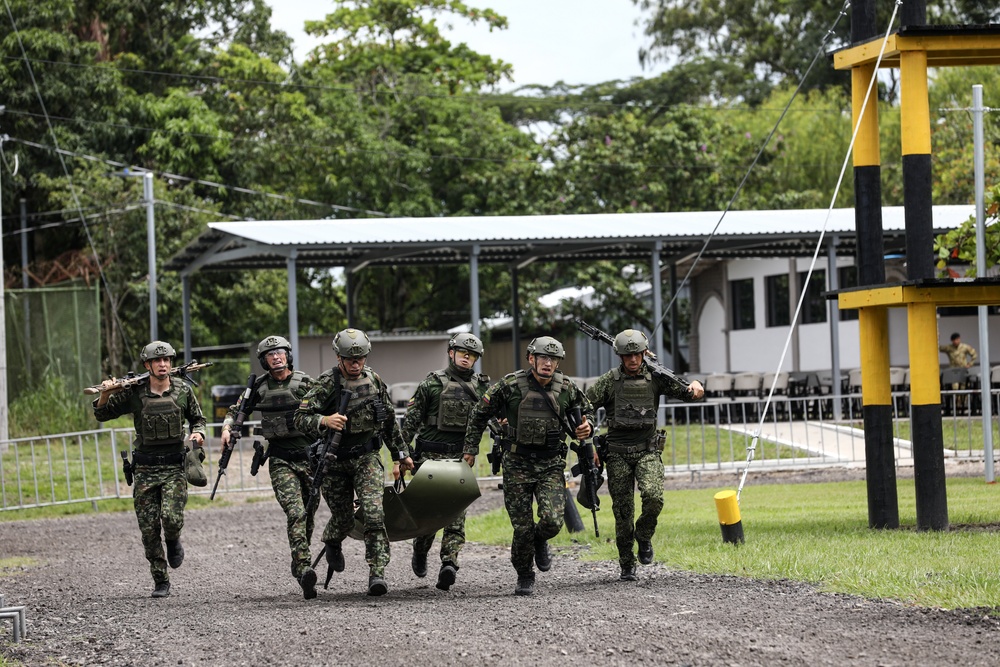 Fuerzas Comando 2025 Combine Assaults