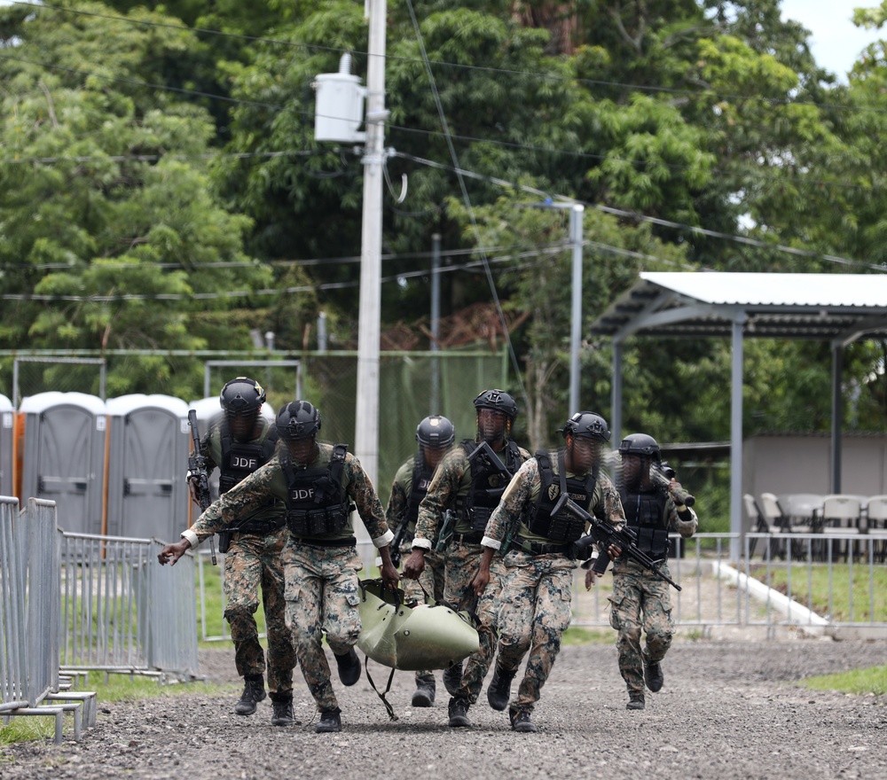 Fuerzas Comando 2025 Combine Assaults