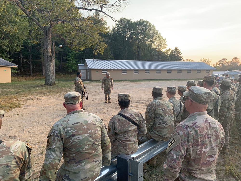 OC/Ts Teach Marksmanship