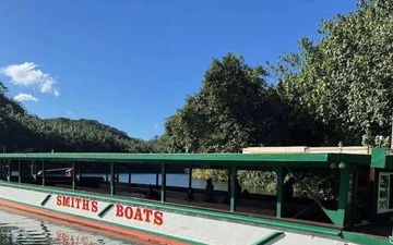 U.S. Coast Guard responds to sunken vessel in the Wailua River