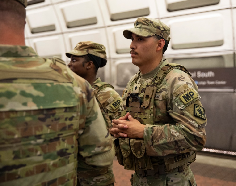 MS Guard Soldiers Patrol the Washington Metro
