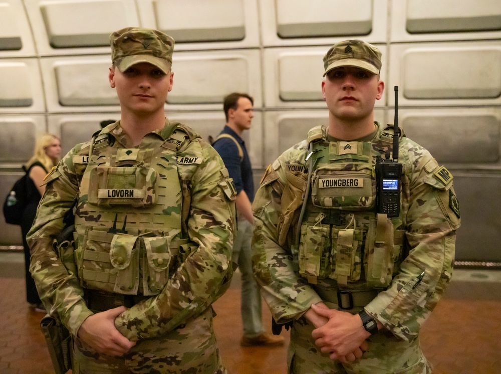 MS Guard Soldiers Patrol the Washington Metro