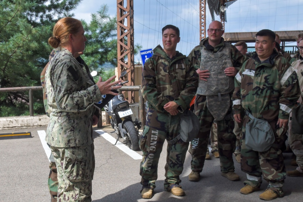U.S. Navy Rear Adm. Visits Space Forces – Korea