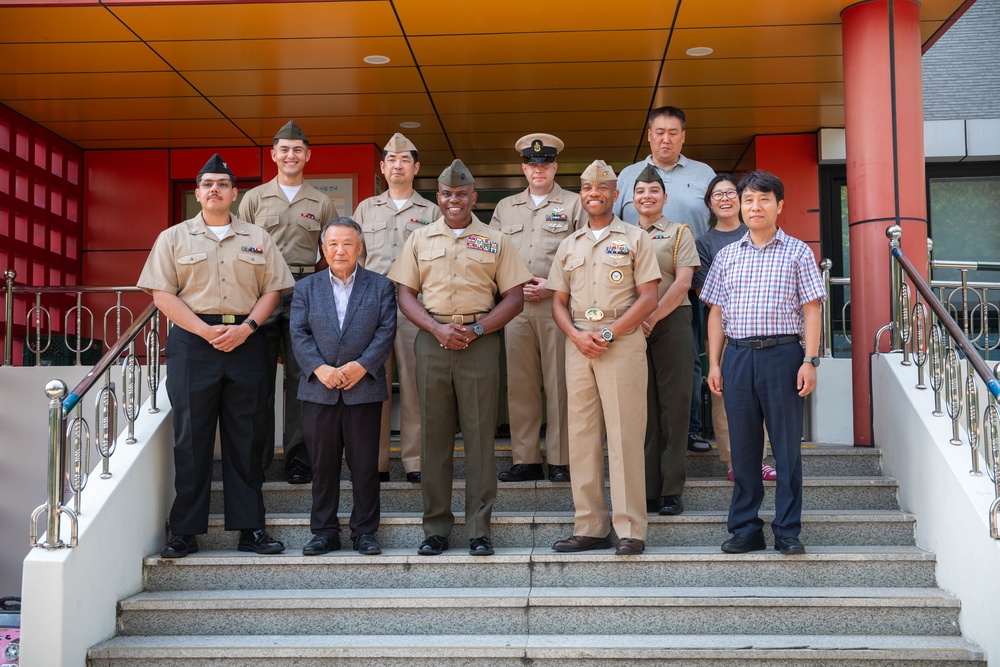 1st MAW assistant wing commander visits Sunrin Aeyukwon Children’s Home