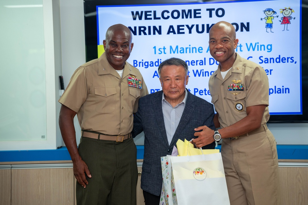 1st MAW assistant wing commander visits Sunrin Aeyukwon Children’s Home