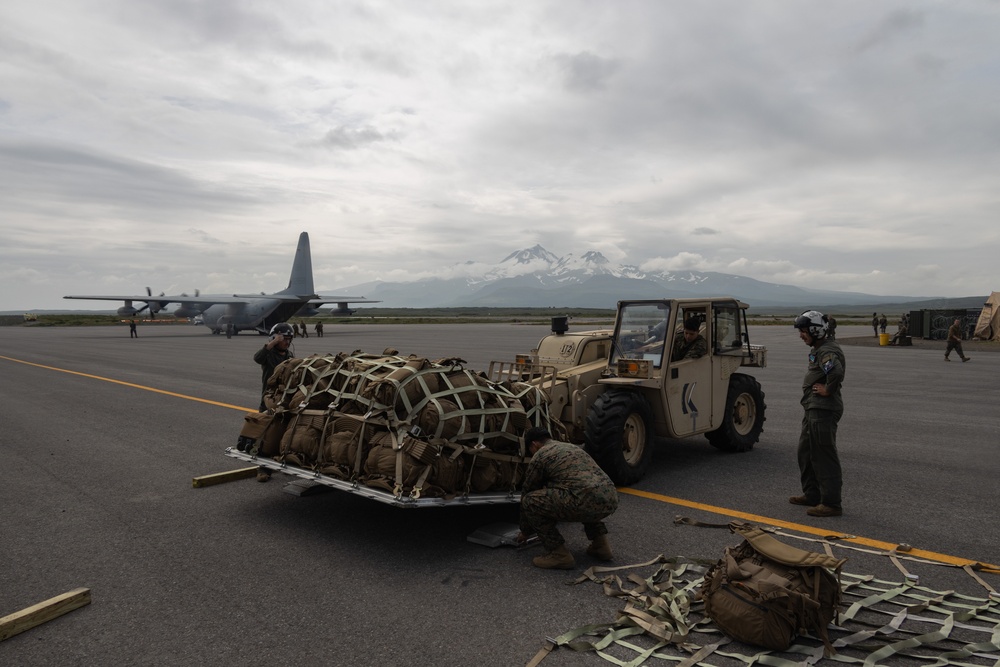 U.S. Marines FARP Operations Support AE25