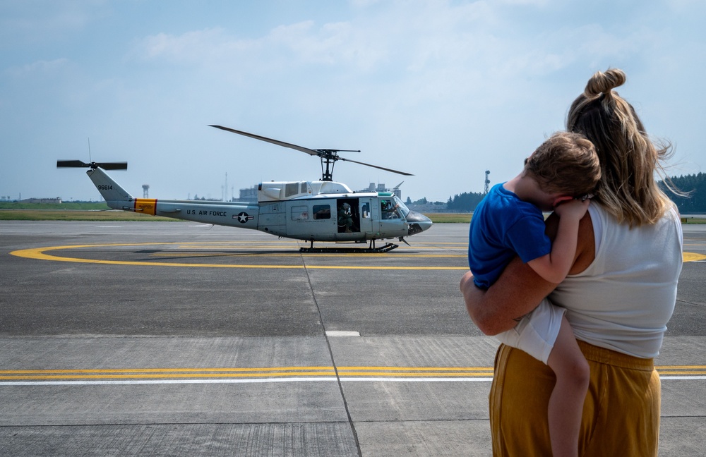 Soaring start at Yokota Air Base: Youth in Aviation 2025