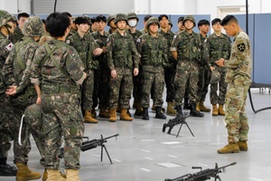 Eagle Radio News Diego Garcia: Christmas Tree Lighting Ceremony