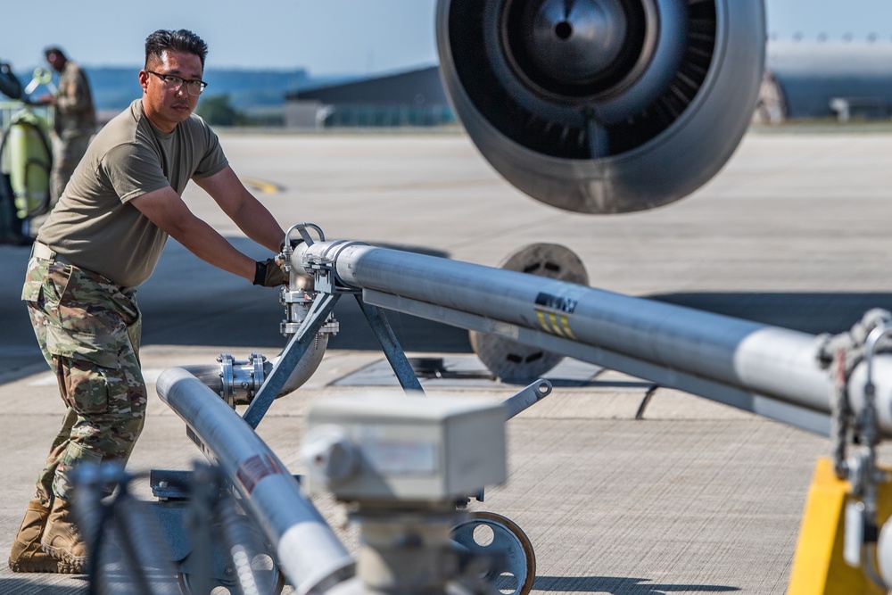 52nd LRS Enhances Hot Refueling Capabilities