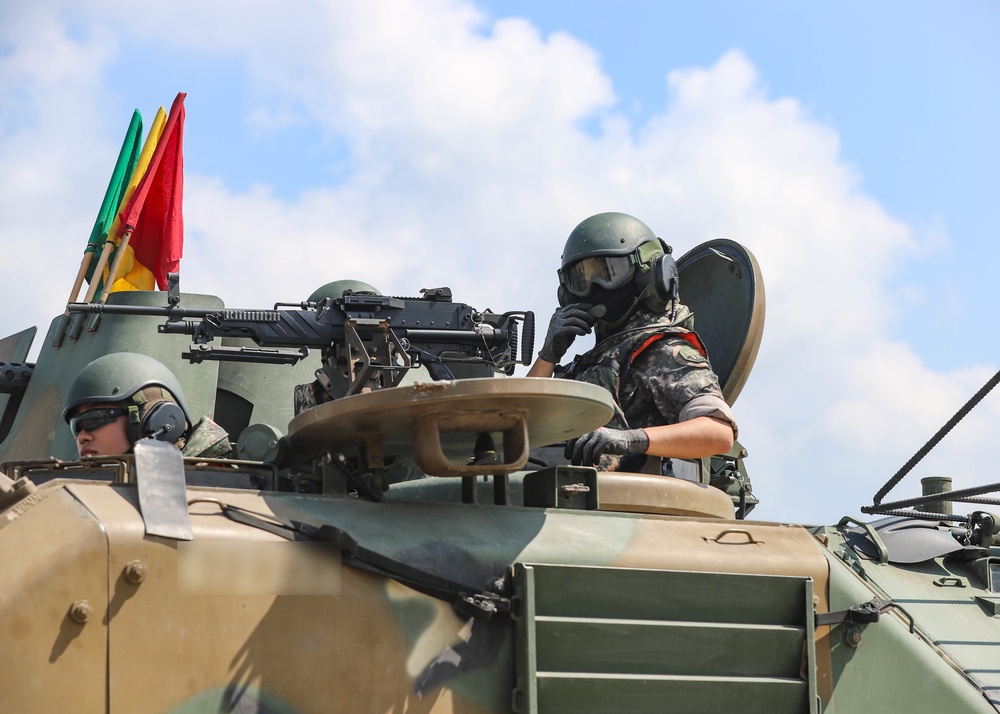 2ID and ROK Army Conduct Combined Wet Gap Crossing Training for UFS25.