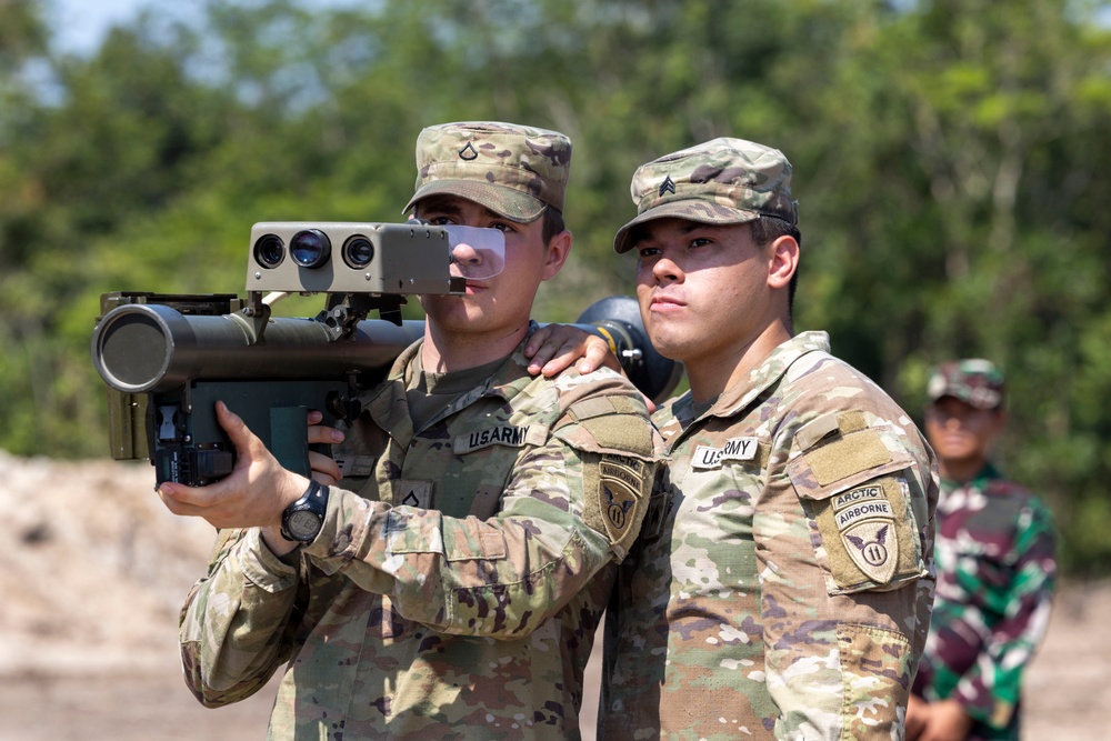Pfc. Jackson Muse fires the FIM-92 Stinger during Super Garuda Shield 25