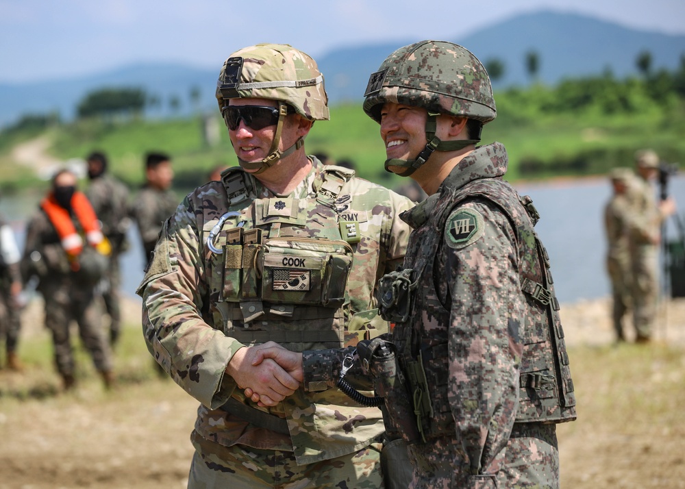 2ID and ROK Army Conduct Combined Wet Gap Crossing Training for UFS25.