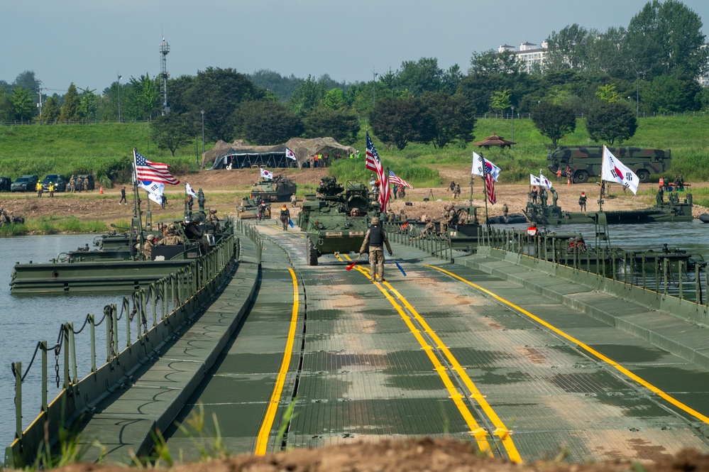 Ulchi Freedom Shield 25: Wet Gap Crossing