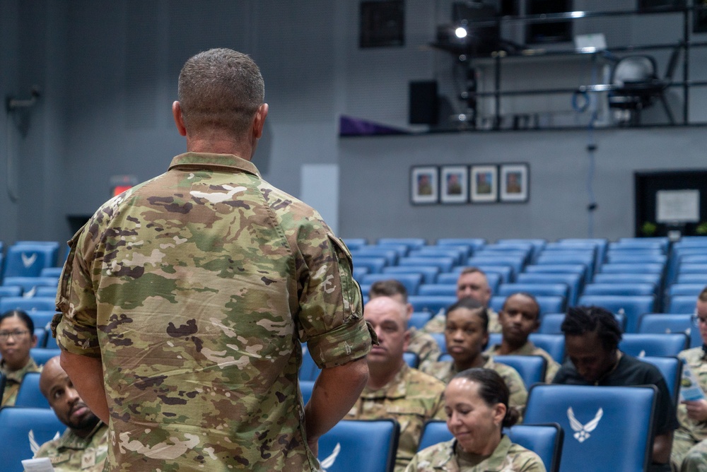 AFCENT ARC advisor team visits the 386th AEW