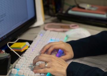 George Washington Sailors Conduct Administrative Work