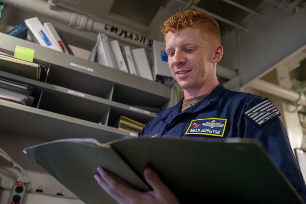 George Washington Sailors Conduct Administrative Work