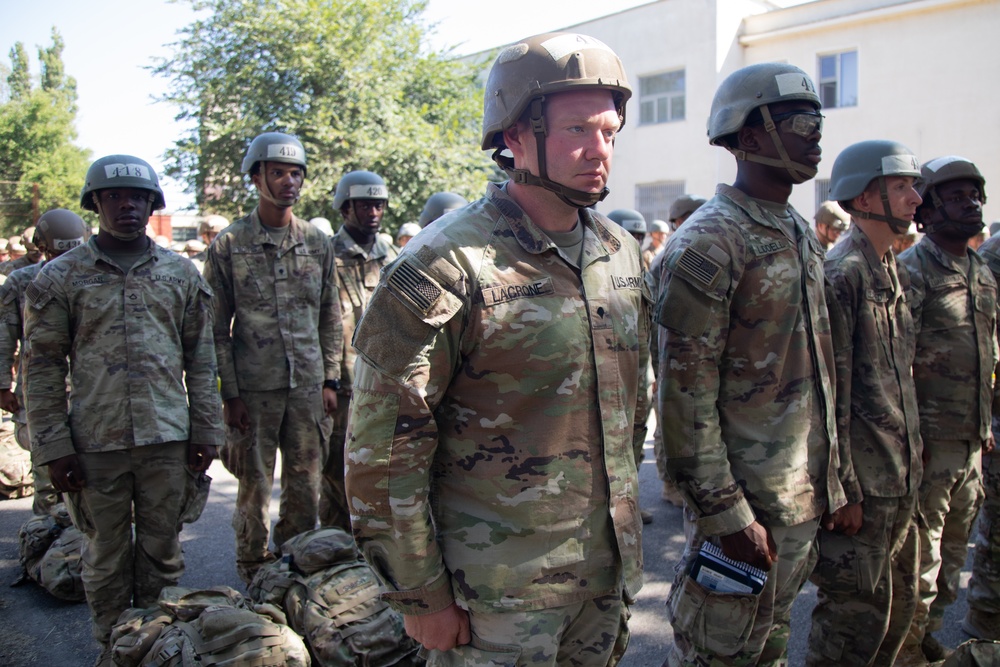 Sabalauski Air Assault School Conducts Phase One on MKAB, Romania
