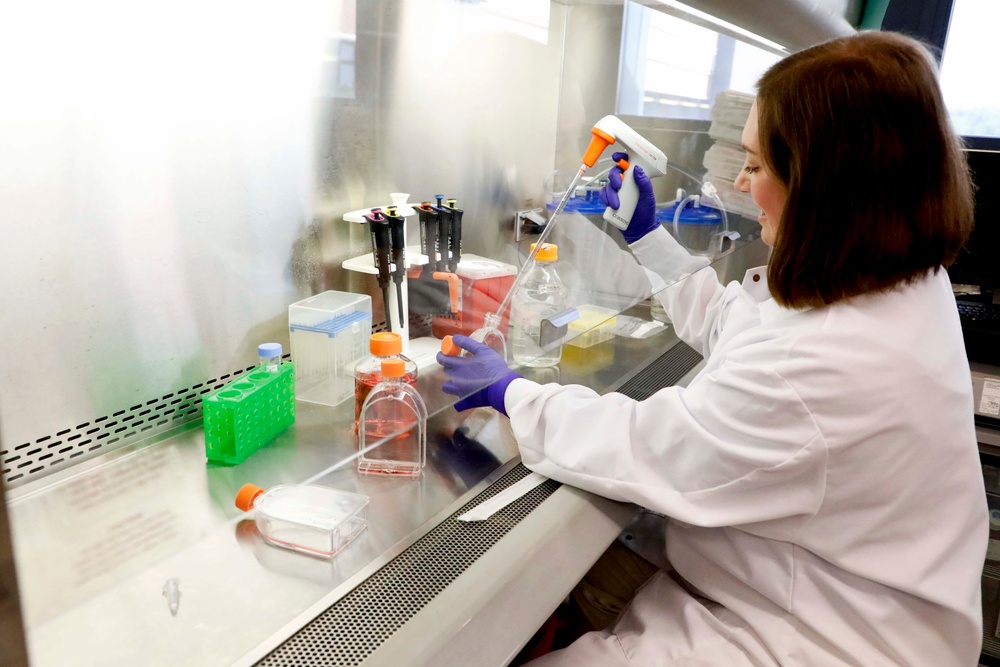 Navy Medicine and Army Medicine Researchers Submit Provisional Patent for Antimicrobial Therapy