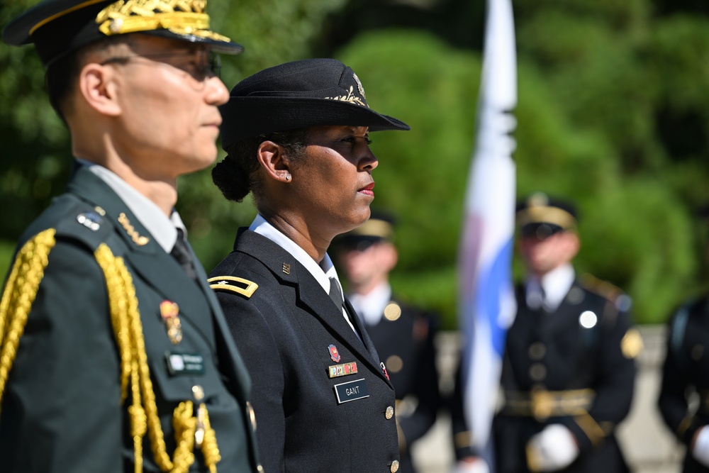 South Korean President Lee Jae Myung Participates in an Armed Forces Full Honors Wreath-Laying Ceremony at the Tomb of the Unknown Soldier