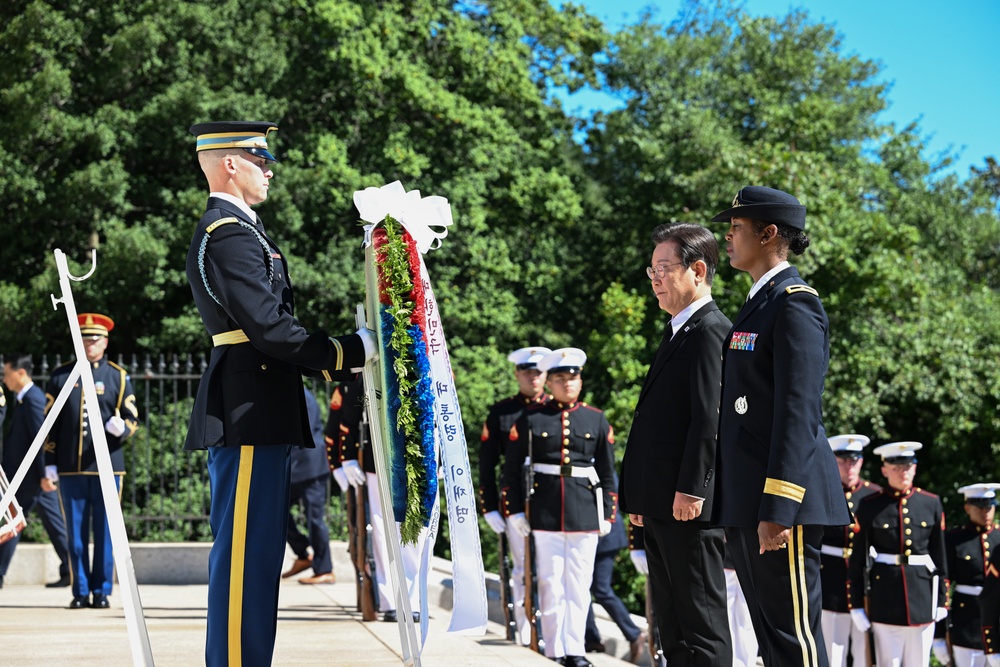 South Korean President Lee Jae Myung Participates in an Armed Forces Full Honors Wreath-Laying Ceremony at the Tomb of the Unknown Soldier