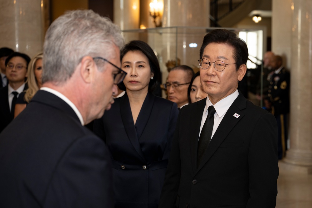 South Korean President Lee Jae Myung Participates in an Armed Forces Full Honors Wreath-Laying Ceremony at the Tomb of the Unknown Soldier