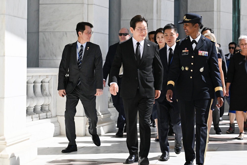 South Korean President Lee Jae Myung Participates in an Armed Forces Full Honors Wreath-Laying Ceremony at the Tomb of the Unknown Soldier
